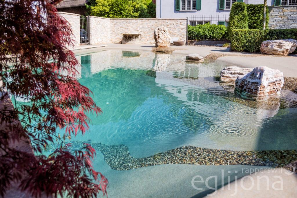 Swimmingpool: Für einen Sandstrand im eigenen Garten.